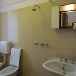 Apartman With Shared Pool-beahost *