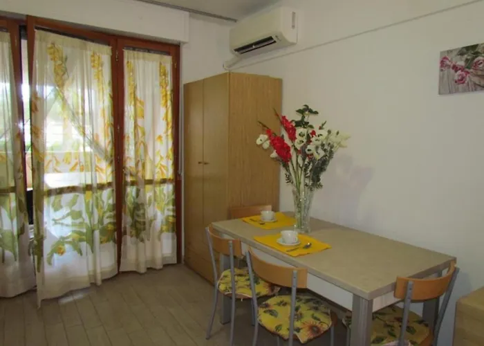 With Shared Pool-beahost Bibione